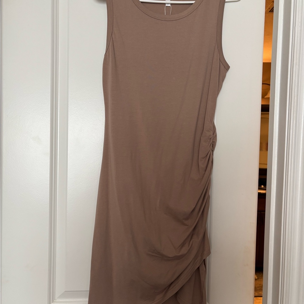 Brown Sleeveless Scoop Neck Sheath Mini Dress